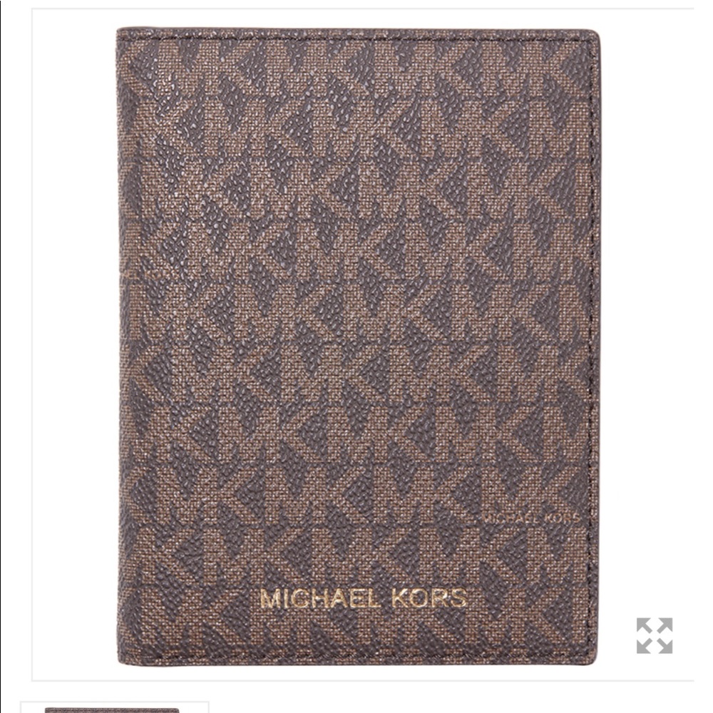 NWT Michael Kors Bedford Travel Passport Wallet